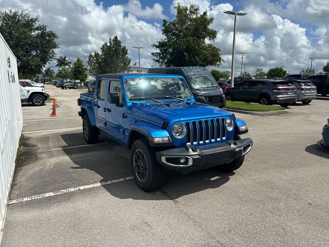 2023 Jeep Gladiator Overland