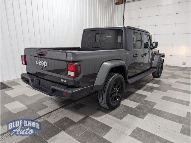 2023 Jeep Gladiator Overland