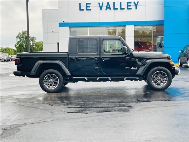 2023 Jeep Gladiator Overland