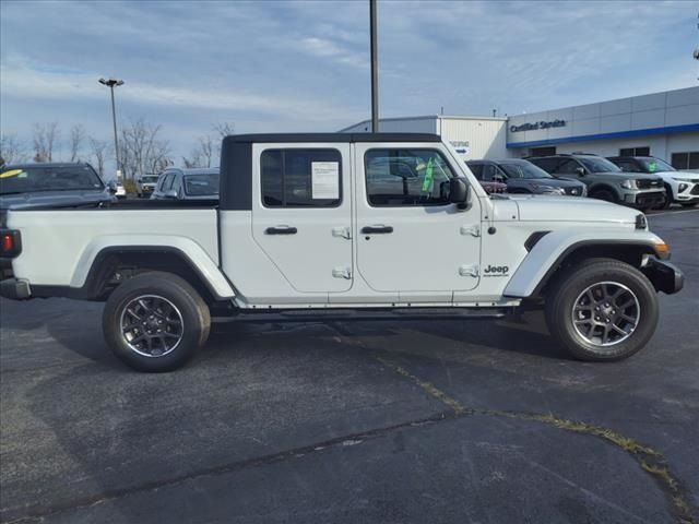 2023 Jeep Gladiator Overland