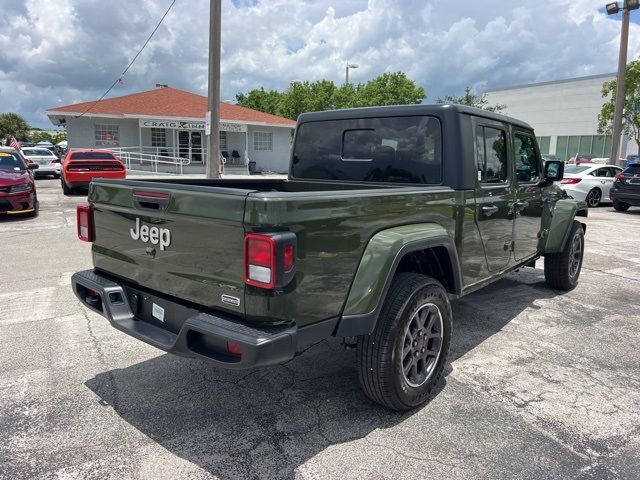 2023 Jeep Gladiator Overland