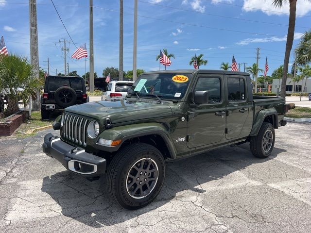 2023 Jeep Gladiator Overland