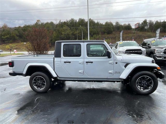 2023 Jeep Gladiator Overland