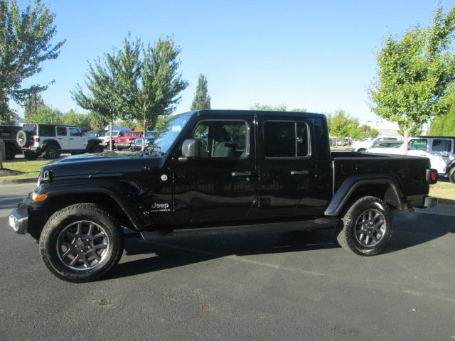 2023 Jeep Gladiator Overland