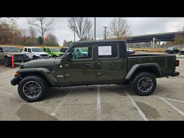2023 Jeep Gladiator Overland