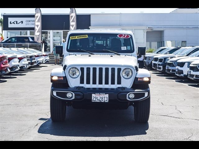 2023 Jeep Gladiator Overland