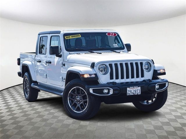 2023 Jeep Gladiator Overland