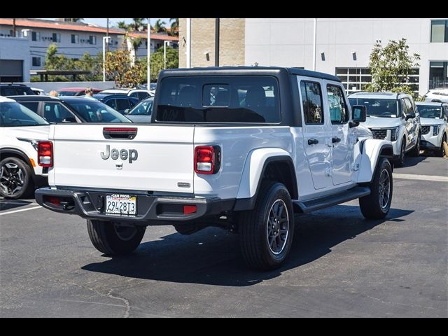 2023 Jeep Gladiator Overland