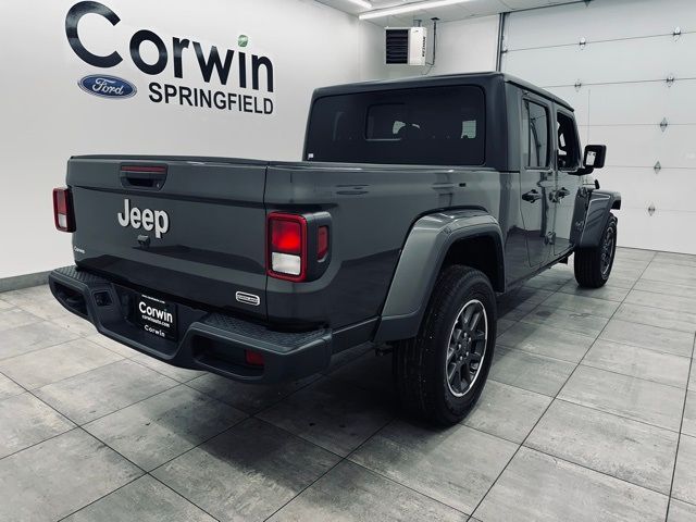 2023 Jeep Gladiator Overland