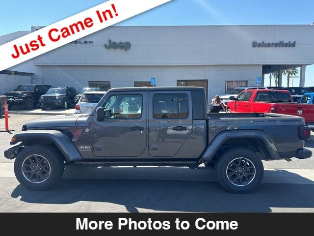 2023 Jeep Gladiator Overland