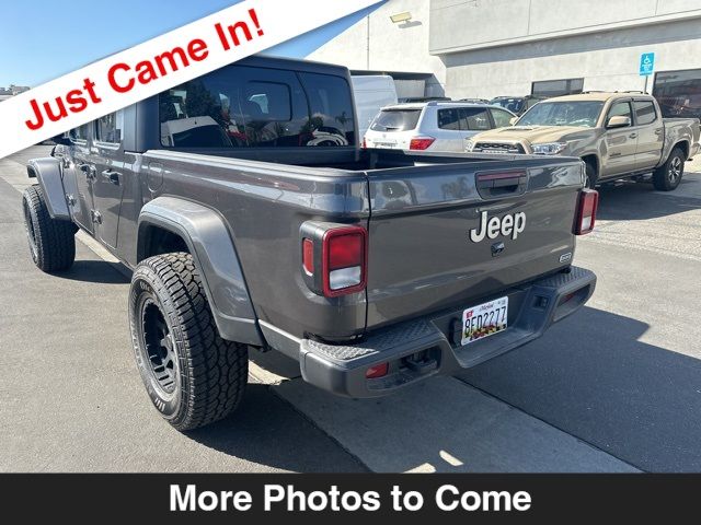 2023 Jeep Gladiator Overland