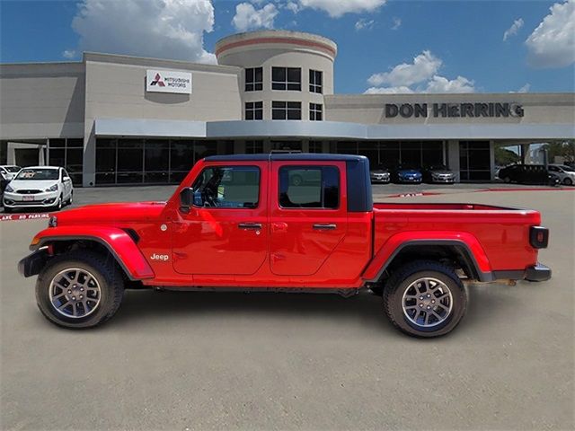 2023 Jeep Gladiator Overland