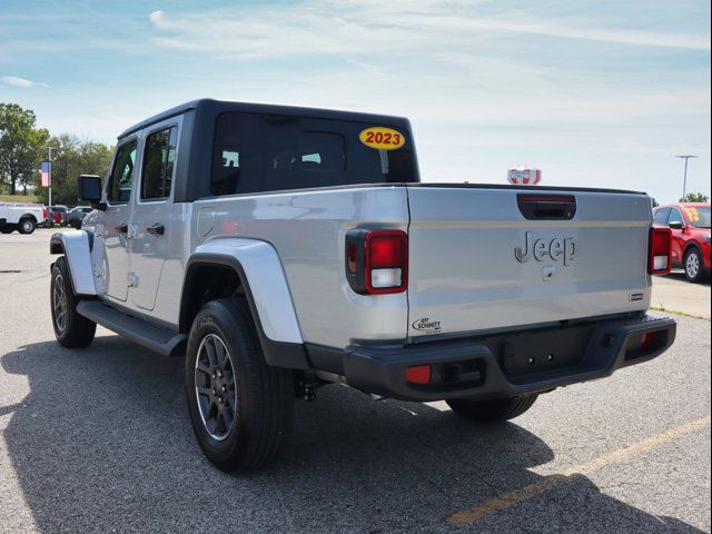 2023 Jeep Gladiator Overland