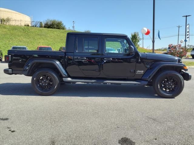 2023 Jeep Gladiator Overland