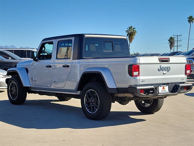 2023 Jeep Gladiator Overland