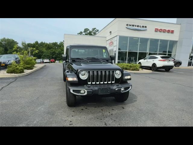 2023 Jeep Gladiator Overland