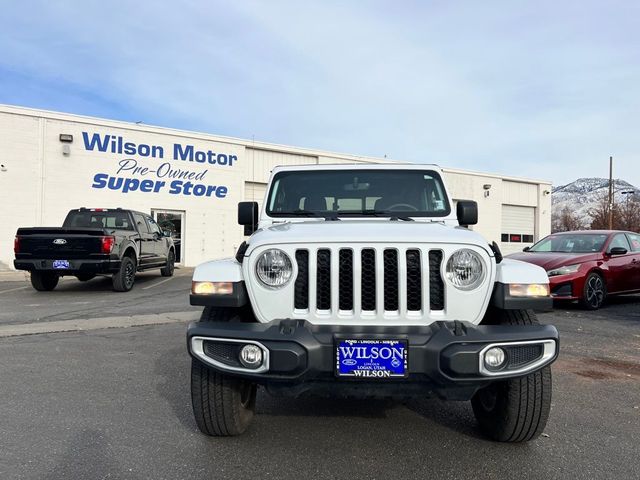 2023 Jeep Gladiator Overland