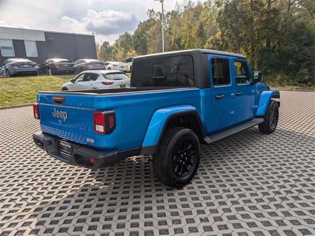 2023 Jeep Gladiator Overland