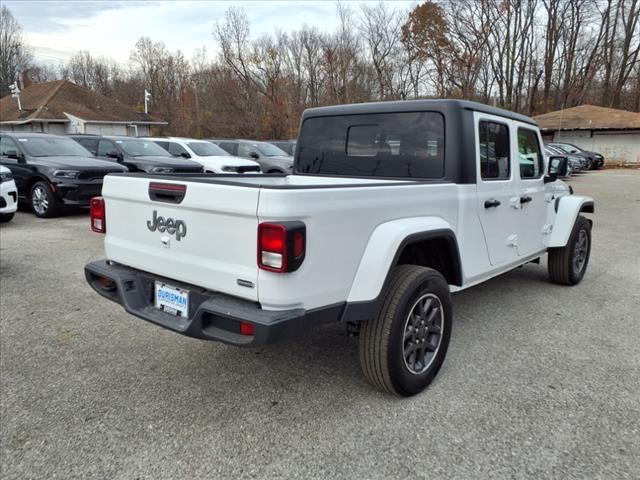 2023 Jeep Gladiator Overland