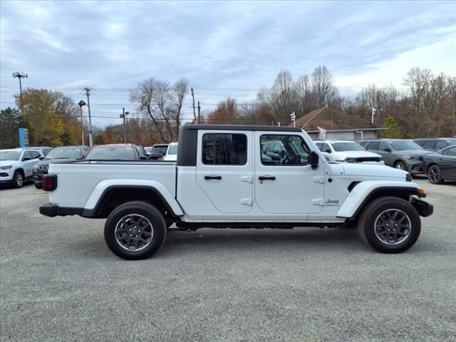 2023 Jeep Gladiator Overland