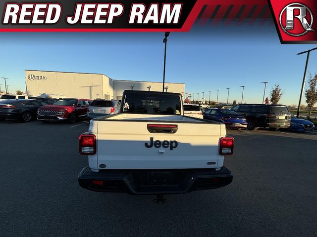 2023 Jeep Gladiator Overland