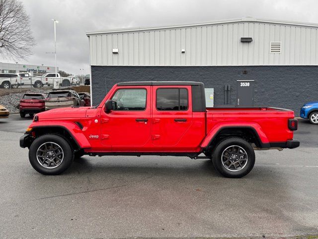 2023 Jeep Gladiator Overland