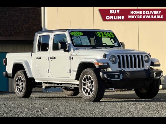 2023 Jeep Gladiator Overland