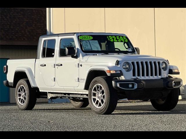 2023 Jeep Gladiator Overland