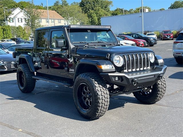 2023 Jeep Gladiator Overland