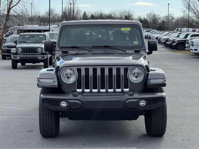 2023 Jeep Gladiator Overland