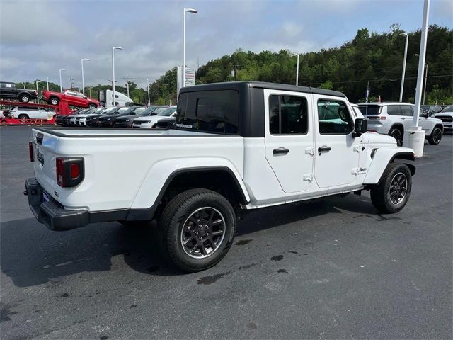 2023 Jeep Gladiator Overland