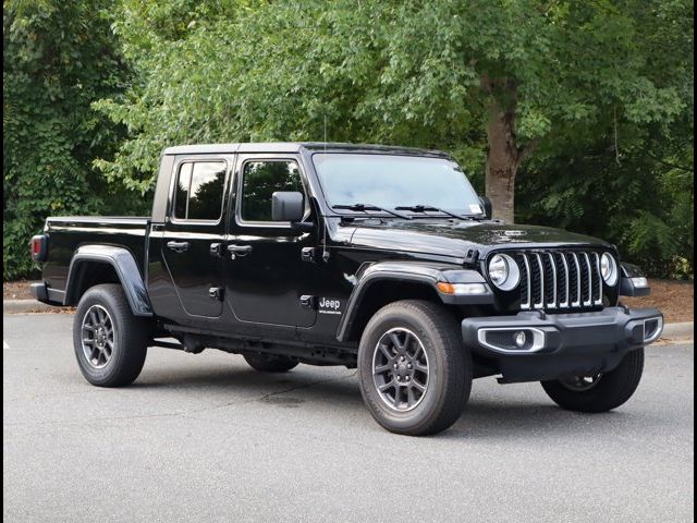 2023 Jeep Gladiator Overland