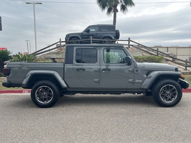 2023 Jeep Gladiator Overland