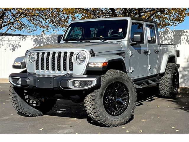 2023 Jeep Gladiator Overland