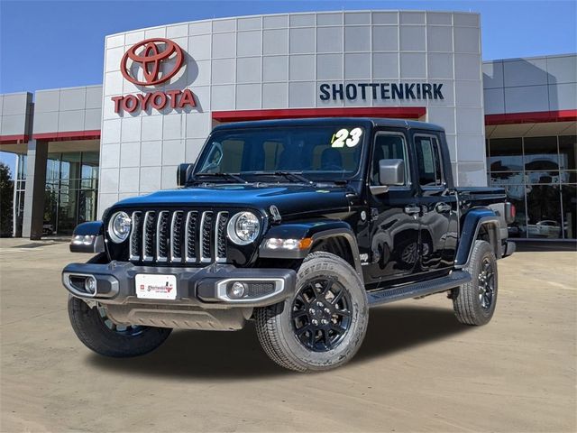 2023 Jeep Gladiator Overland