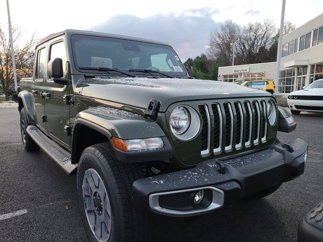 2023 Jeep Gladiator Overland