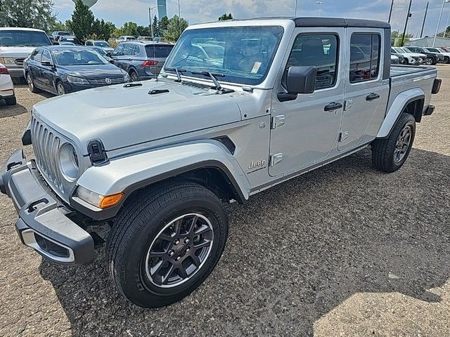 2023 Jeep Gladiator Overland