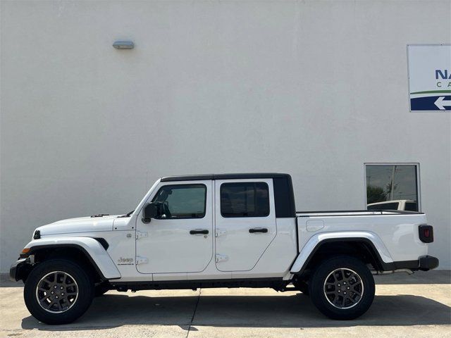 2023 Jeep Gladiator Overland