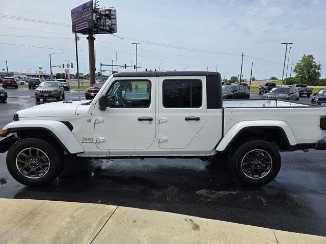 2023 Jeep Gladiator Overland