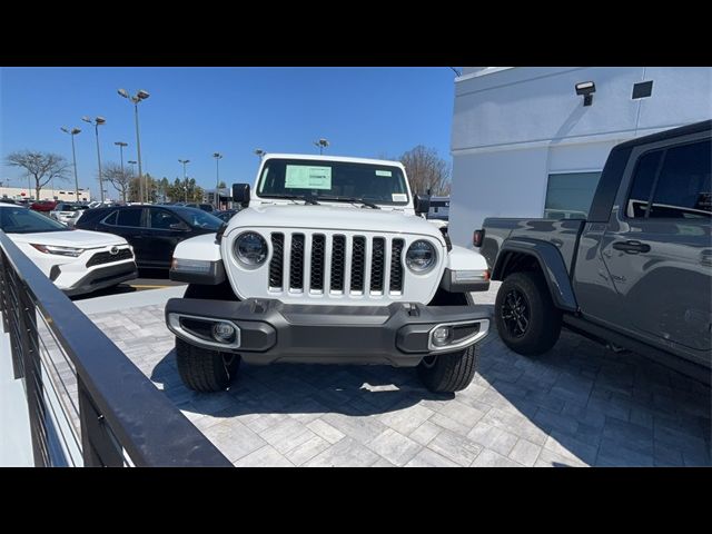 2023 Jeep Gladiator Overland