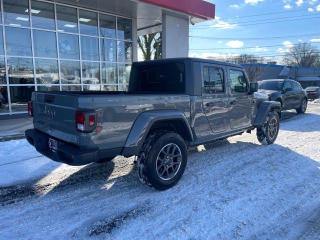 2023 Jeep Gladiator Overland