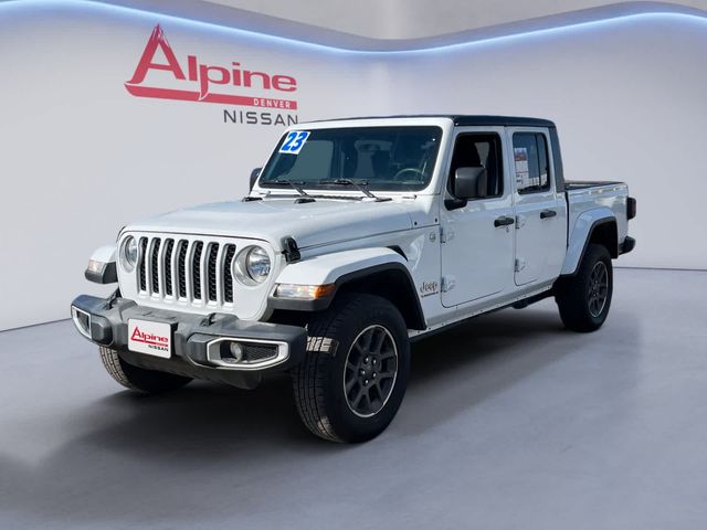 2023 Jeep Gladiator Overland