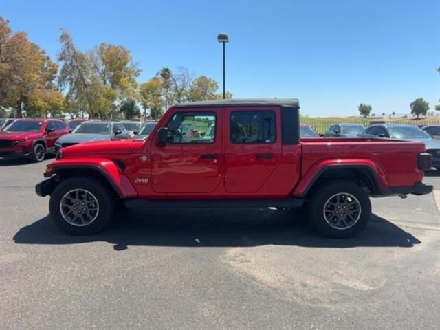 2023 Jeep Gladiator Overland