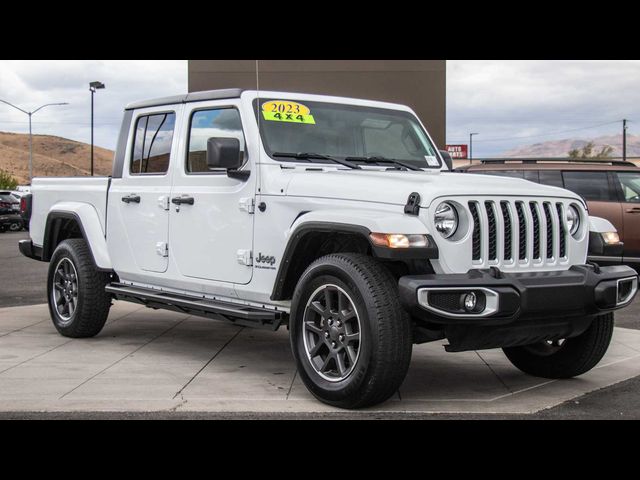 2023 Jeep Gladiator Overland