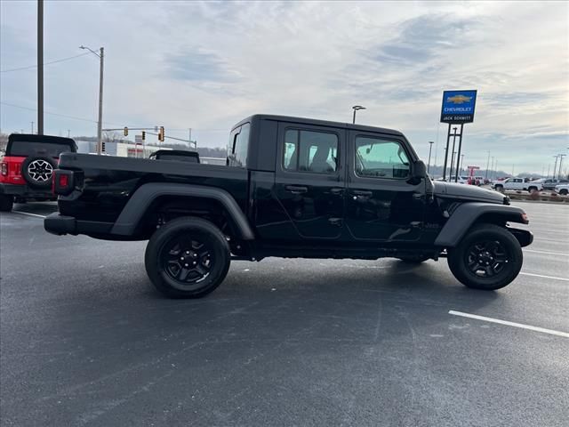 2023 Jeep Gladiator Sport