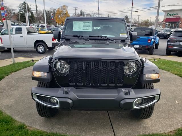 2023 Jeep Gladiator Sport S