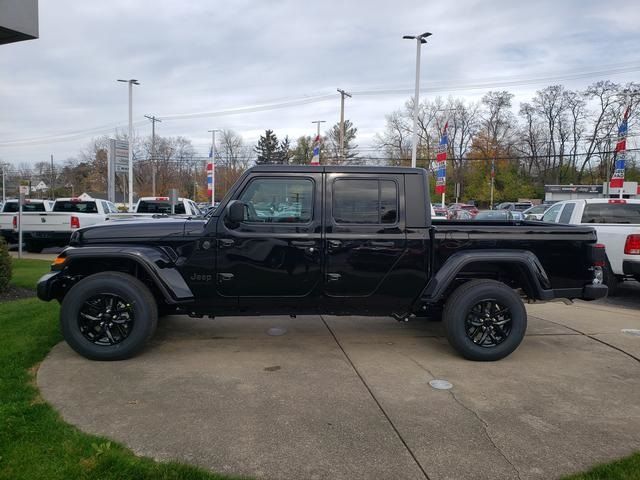 2023 Jeep Gladiator Sport S