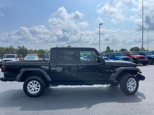 2023 Jeep Gladiator Sport S