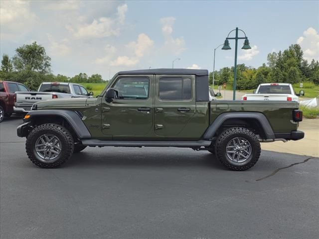 2023 Jeep Gladiator Sport