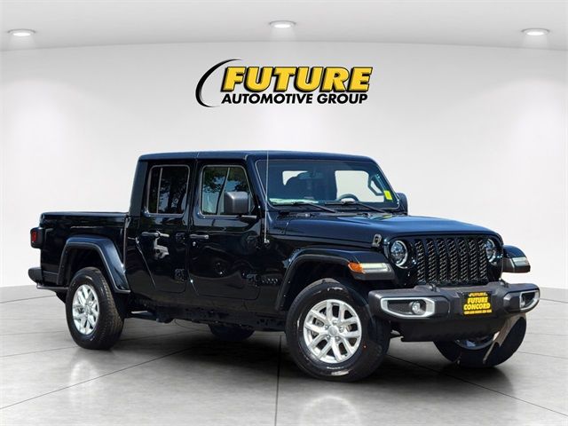 2023 Jeep Gladiator Sport S